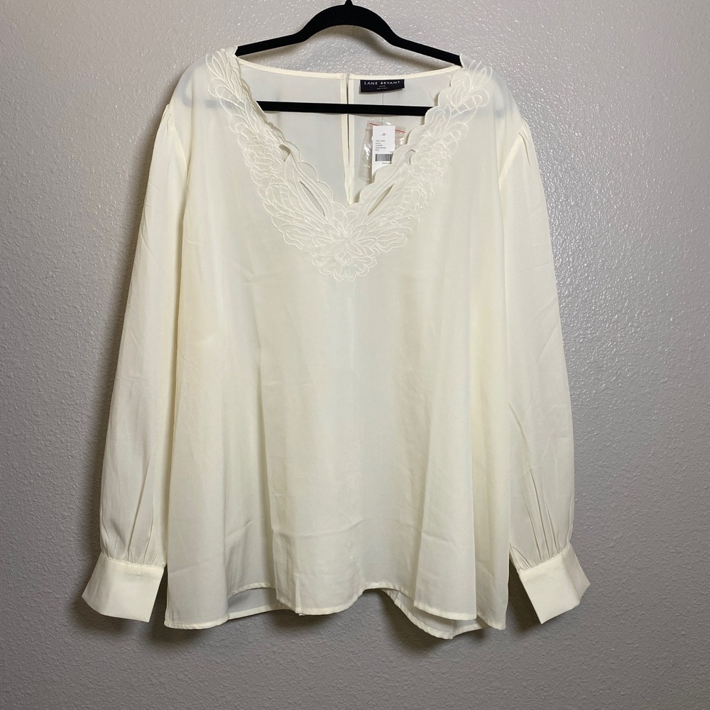 Lane‎ Bryant Cream Lace Blouse 26/28 Lightweight Feminine Flowy New with Flaws